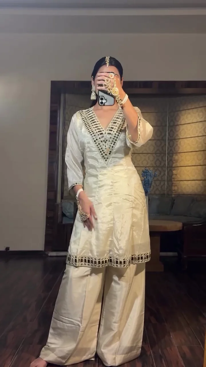 ✨❤️ “Royal Ember” Festive Embroidered Sharara Set ❤️✨
