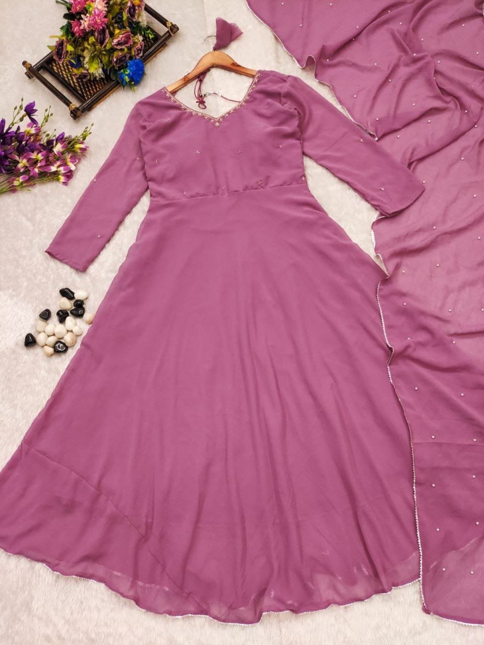 *PLUM HANDWORK ANARKALI 💟🌸✨*