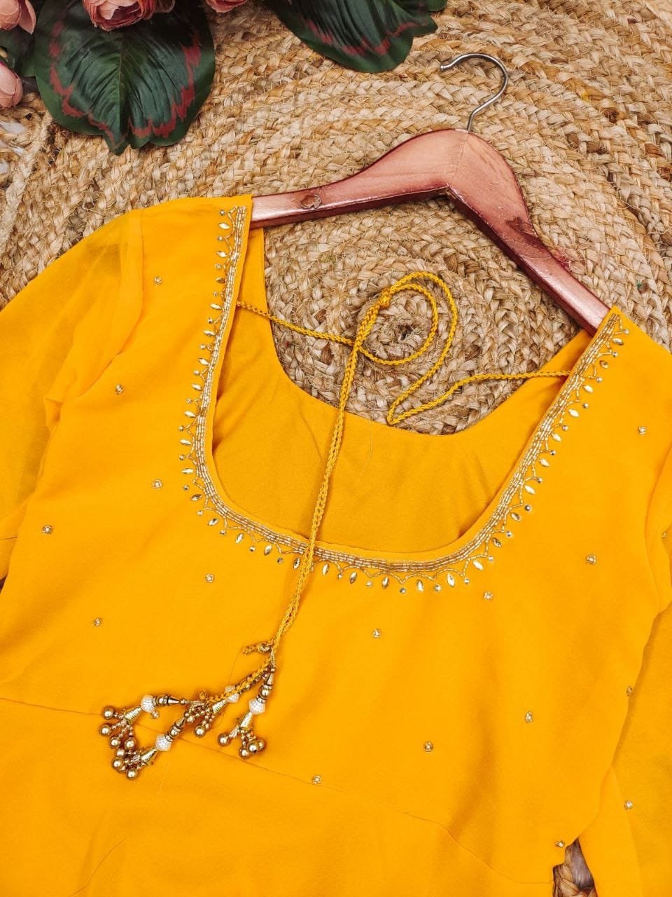*SANVI SUIT SET 💛✨*