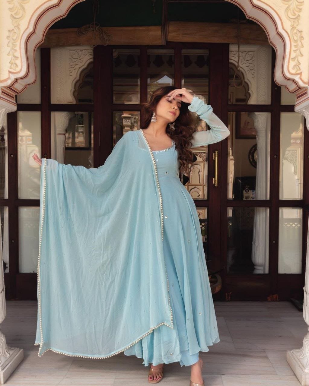 *SKY BLUE PASTEL ANARKALI 💙🤍✨*
