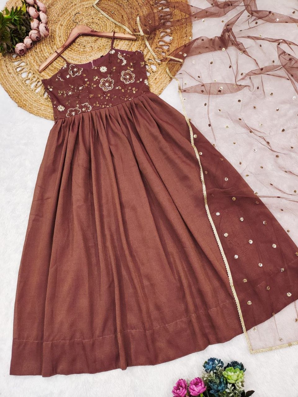Golden Brown Gown 🤎