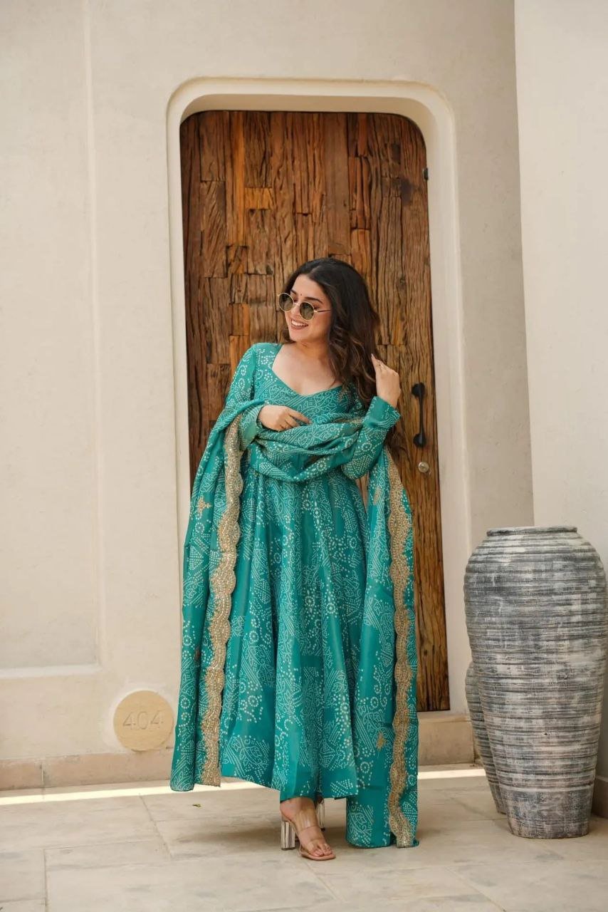 Green Bandhani Suit Set*✨