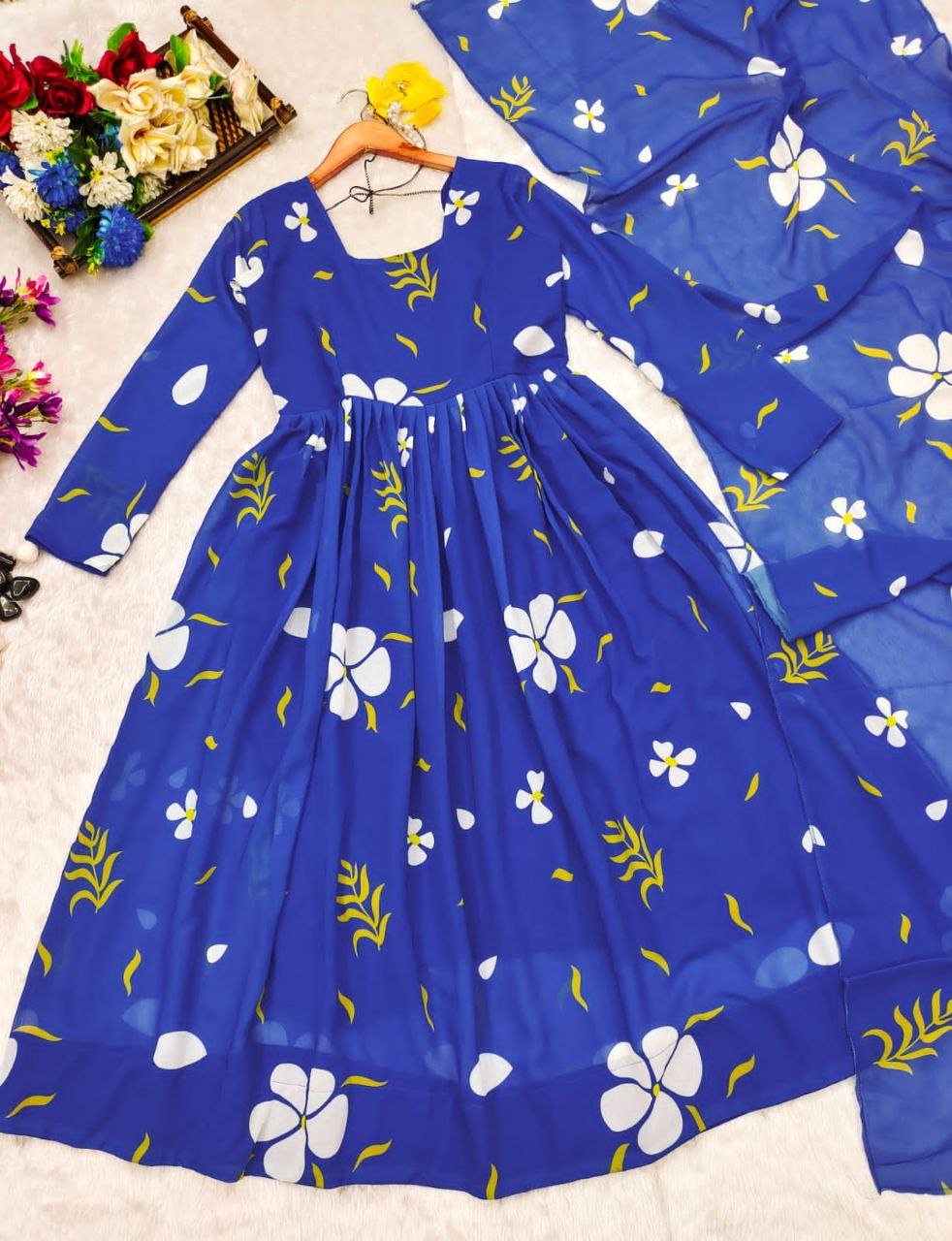 *Blue Floral suit set 💙✨*